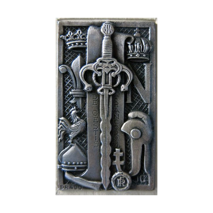 Revue historique de l'armée - 1965 - 21° année N° 4 insigne métallique Drago sur la couverture
