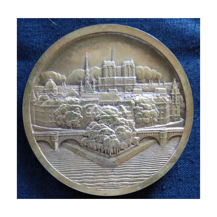 PP : Plaque souvenir de la Préfecture de Police de Paris fabrication P Turin  68 mm bronze