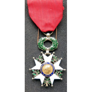 FRANCE : croix de chevalier de la Légion d'Honneur émaux parfaits