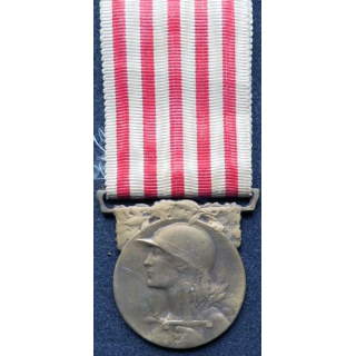 FRANCE : médaille commémorative de la guerre 1914-1918  en bronze