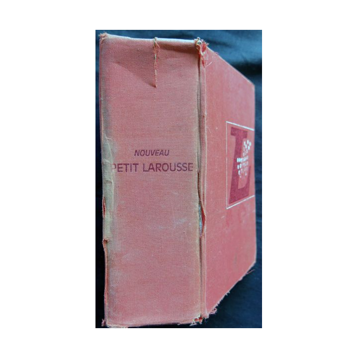 Le Nouveau Petit Larousse année 1970