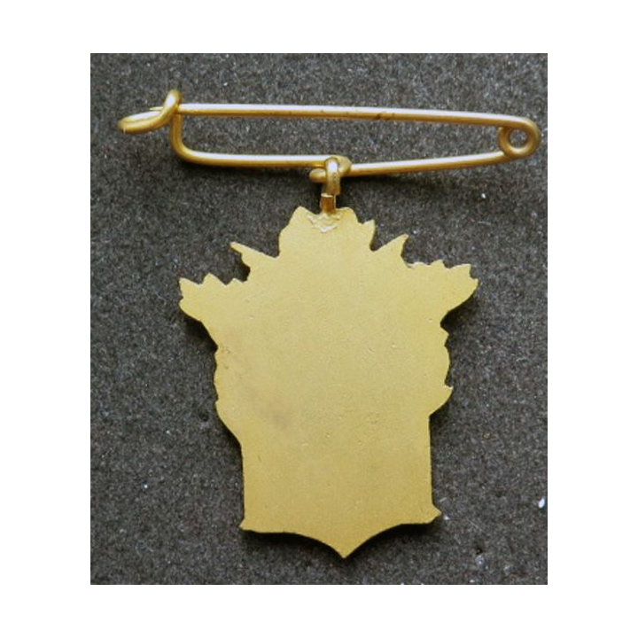 broche en métal doré société de tir de Reims ?   2,5 x 3,2 cm dans son écrin