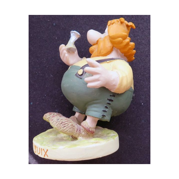 Petisuix en résine plastoy collectoys Atlas 2000 hauteur 9  cm