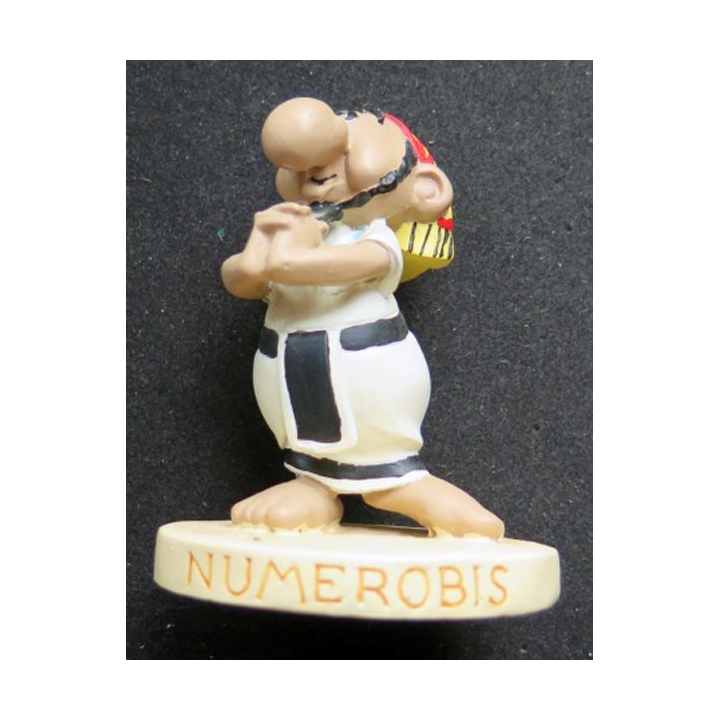 Numerobis en résine plastoy collectoys Atlas 2000 hauteur 8,5 cm