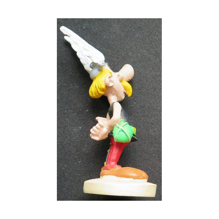 Asterix en résine plastoy collectoys Atlas 2000 hauteur 10,5 cm