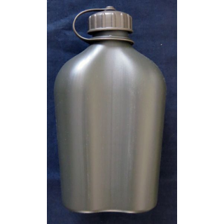 Gourde plastique vert armé hauteur 23 cm neuve
