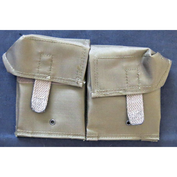 MILITARIA : porte chargeur pour Famas en toile