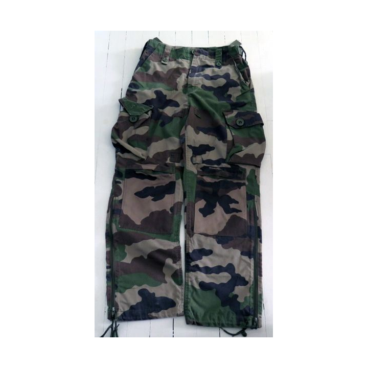 Pantalon de combat camouflé Guérilla taille M 42 - 44 en très bon état