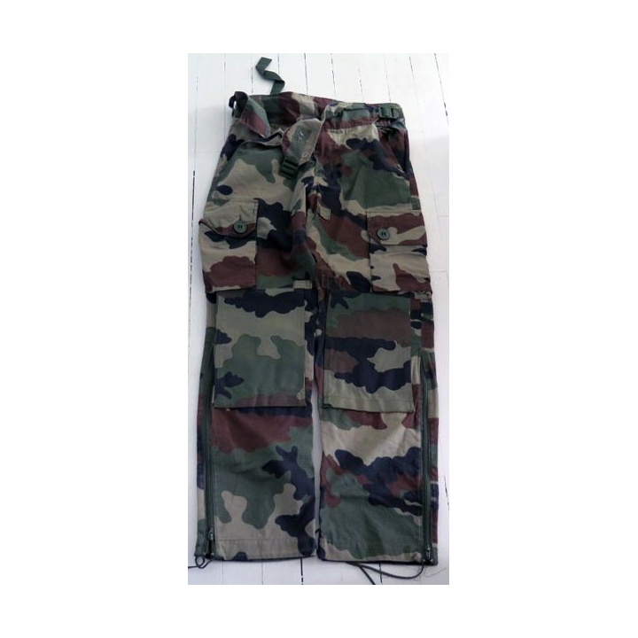 Pantalon de combat camouflé Guérilla taille M 42 - 44 en très bon état