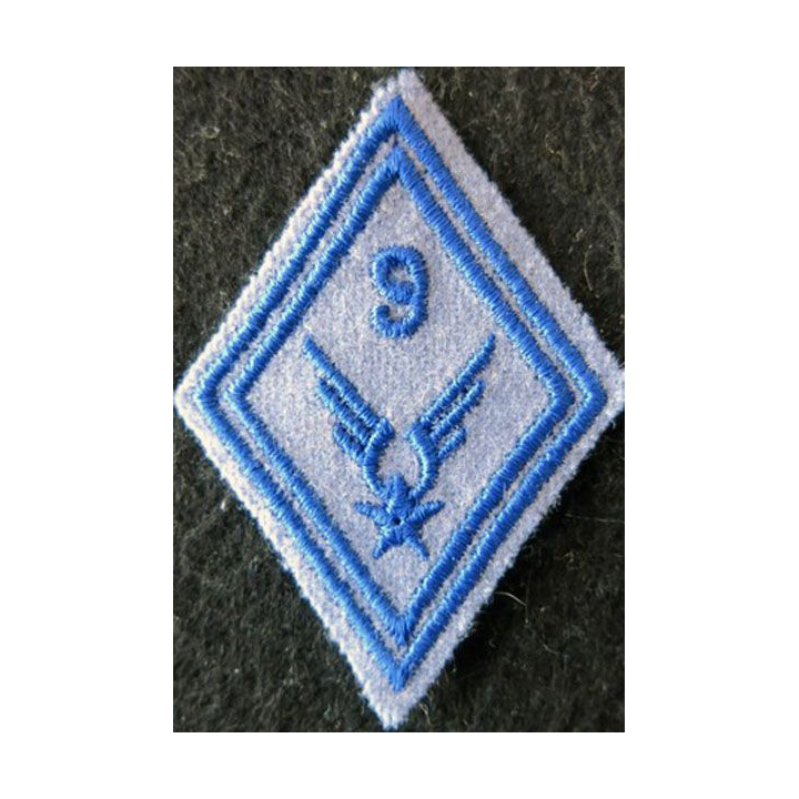 LOSANGE DE BRAS MODÈLE 45 : 9° RSAM ALAT (matériel) fil de laine bleu