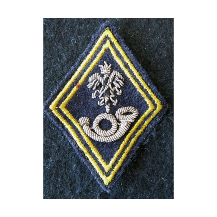 LOSANGE DE BRAS MODÈLE 45 : Officier des chasseurs (Alpins, à pied) en état major période indéfinie en cannetille argent