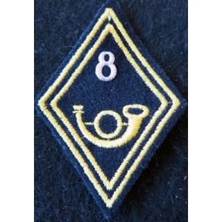 LOSANGE DE BRAS MODÈLE 45 : 8° BCP, 8° GC modèle sous-officiers chasseurs à pied ou mécanisé numéro 8 en métal argenté