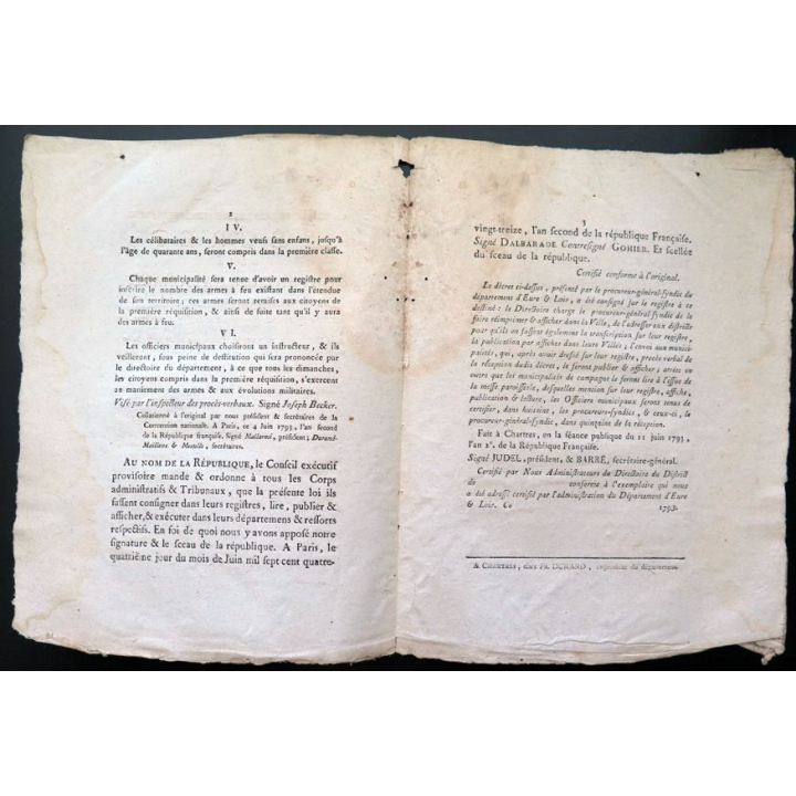 Décret de la Convention nationale N° 819 du 30 mai 1793