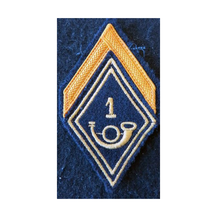 LOSANGE DE BRAS MODÈLE 45 : galon de 1° classe du 1° Groupe de chasseurs ou 1° BC (CENTAC)