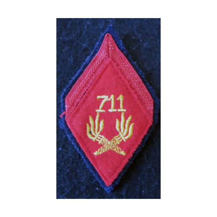 LOSANGE DE BRAS MODÈLE 45 : Soldat de 1° classe de la 711° compagnie mixte des essences SEA