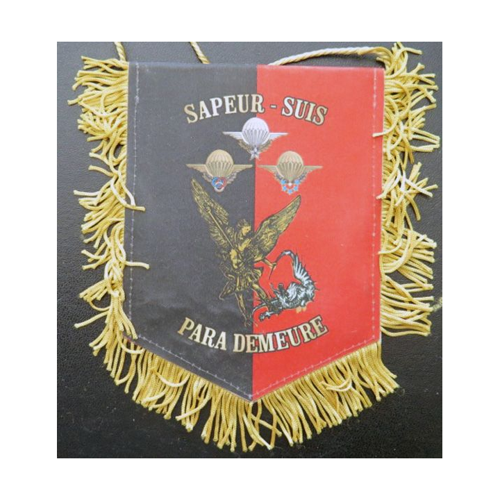 17° RGP : fanion les EVAT du 17° régiment du génie parachutiste