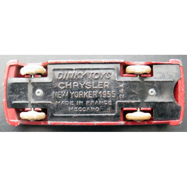 Voiture Dinky Toys Chrysler new Yorker 1955 dans l'état