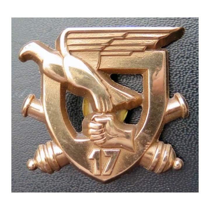 17° RA : insigne métallique du 17° régiment d'artillerie en bronze massif (Leblond)