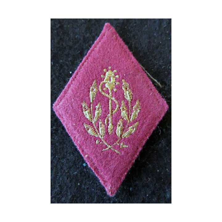 LOSANGE DE BRAS MODÈLE 45 :  auxiliaire sanitaire sous-officier du Service de santé des armées