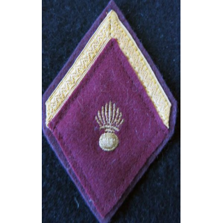 LOSANGE DE BRAS MODÈLE 45 : sergent appelé (PDL) du Service de santé des armées grenade en fil doré