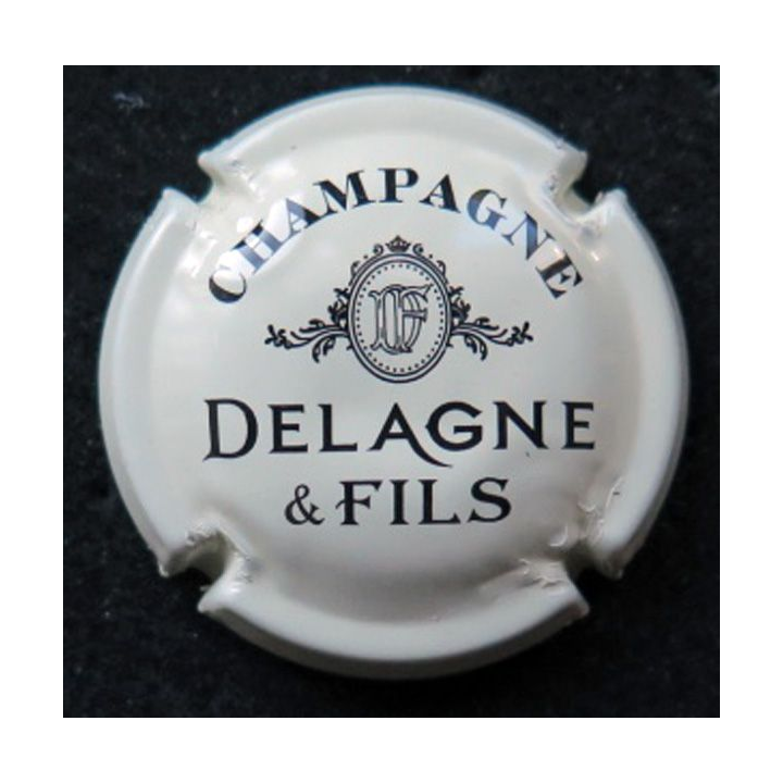 Capsule Muselet de champagne Delagne n°2 crème et noir lettres fines