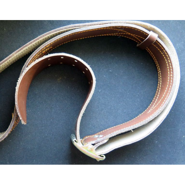 URSS : ceinturon en cuir d'officier soviétique de longueur 1,5 m taille 5 