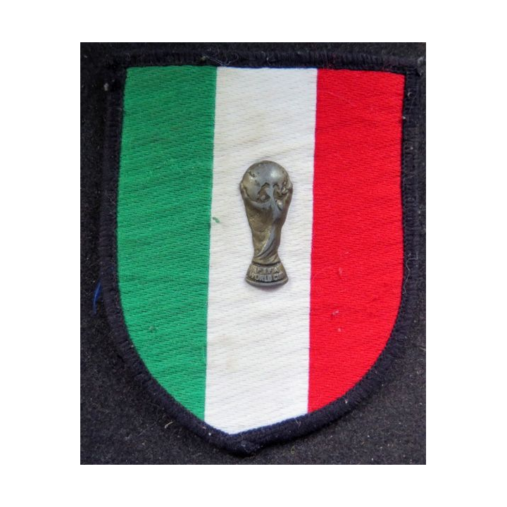 insigne tissu dela FIFA world cup italienne 7 x 9 cm