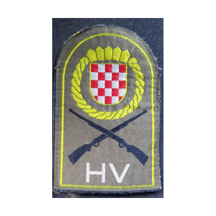 insigne tissu des forces armées croates  7,5 x 11,5 cm