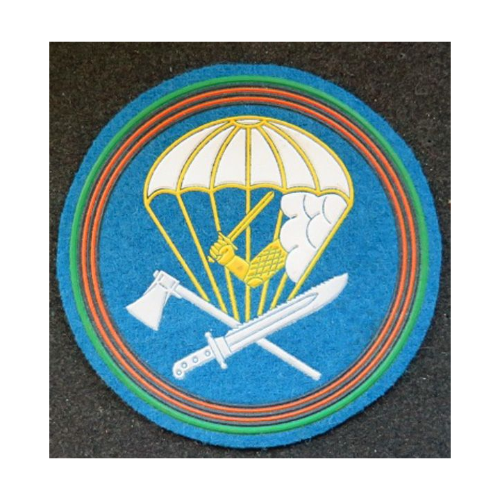 RUSSIE : insigne tissu et caoutchouc du  661° bataillon aéroporté du génie russe 8,5 cm