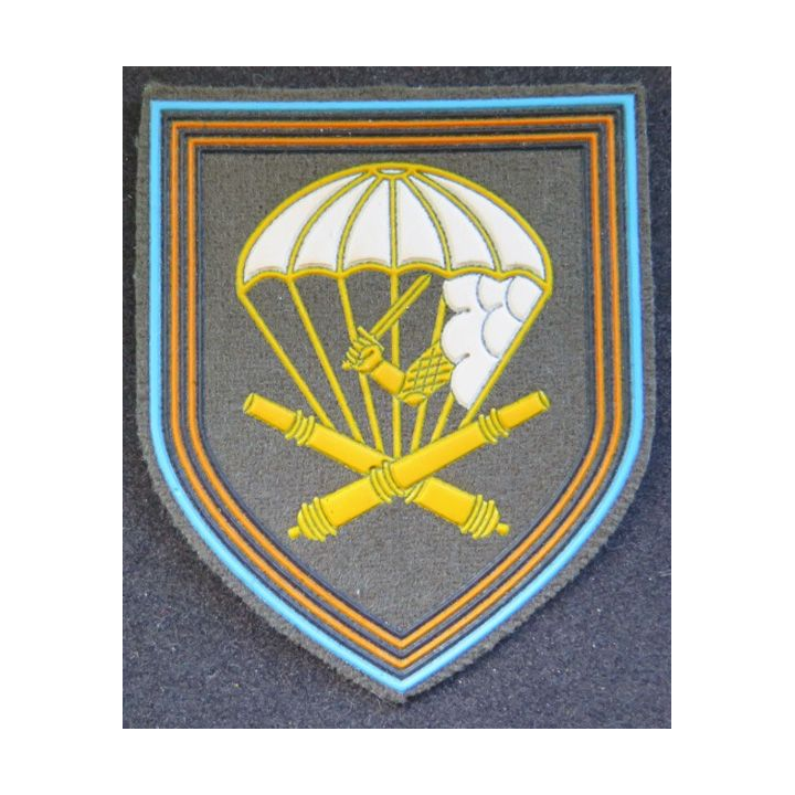 RUSSIE : insigne tissu et caoutchouc du 1065° régiment d'artillerie aéroportée russe 7 x 9 cm
