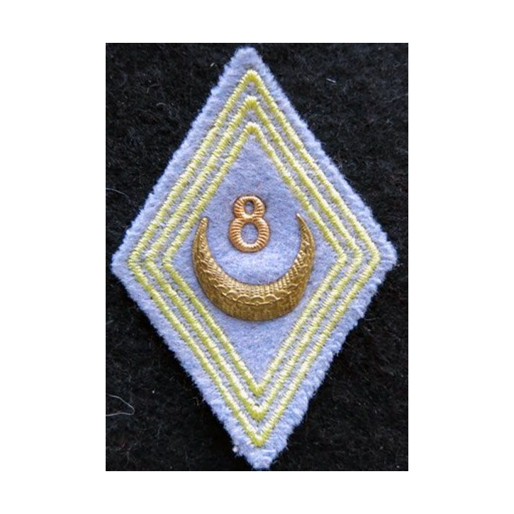LOSANGE DE BRAS MODÈLE 45 : sous officier du 8° régiment de tirailleurs Tunisiens AFN chiffre et croissant métallique