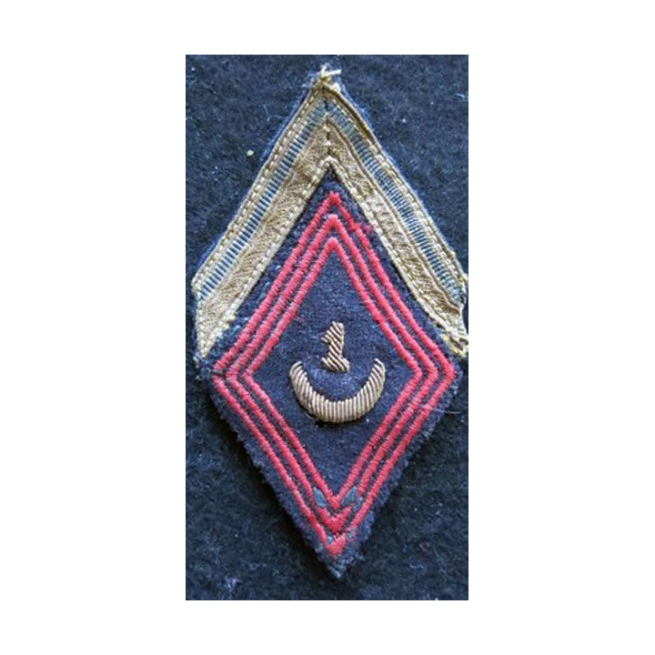 LOSANGE DE BRAS MODÈLE 45 : sergent engagé  1° régiment de Zouaves 1956 AFN cannetille