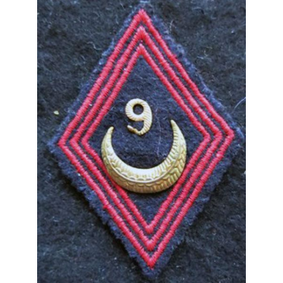 LOSANGE DE BRAS MODÈLE 45 : modèle sous officiers 9° régiment de Zouaves 1954 AFN attributs métal