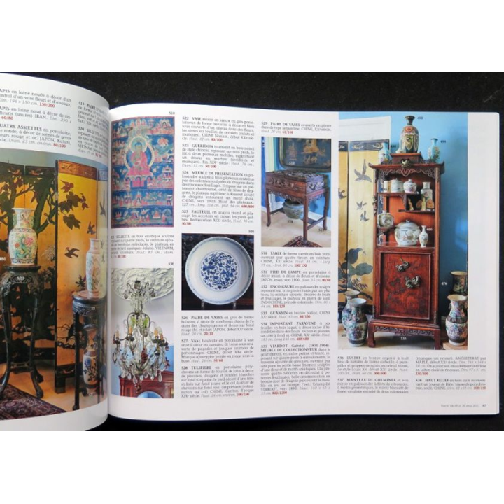 Catalogue 94 pages L'entier contenu du château de Kerivoal Adjug'art 2021