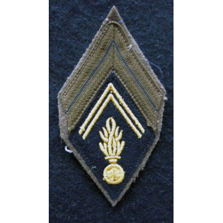 LOSANGE DE BRAS MODÈLE 45 :  Caporal auxiliaire de Gendarmerie période Algérie avant 1962