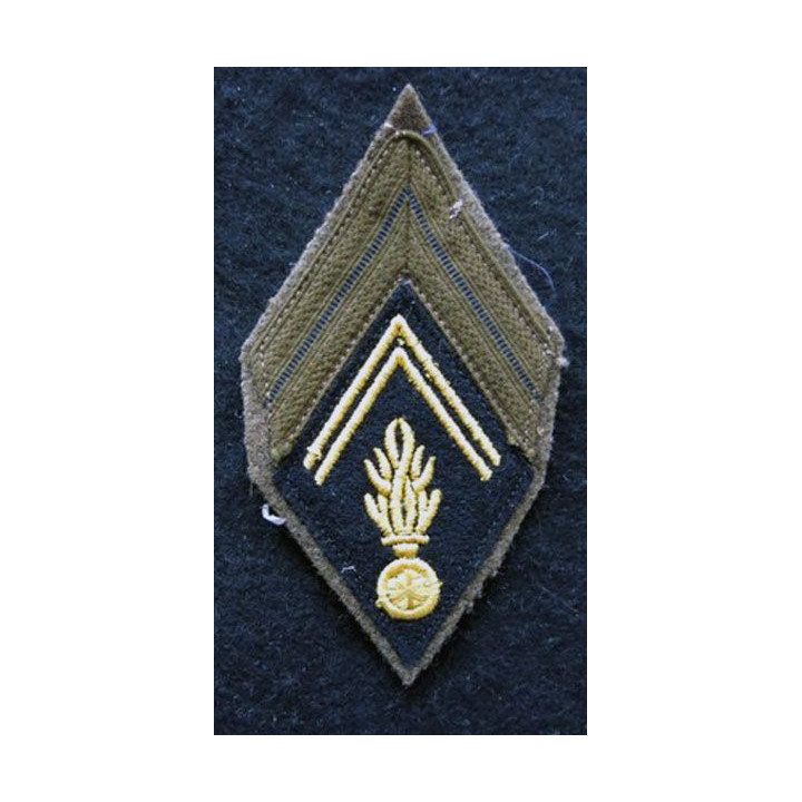 LOSANGE DE BRAS MODÈLE 45 :  Caporal auxiliaire de Gendarmerie période Algérie avant 1962
