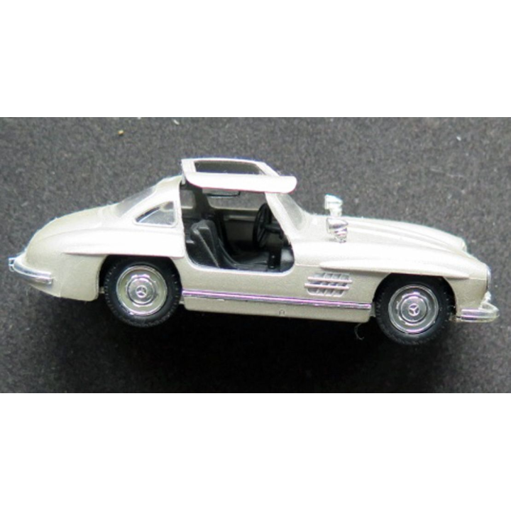 Mercedes 300 SL 1954 de Solido n° 4502