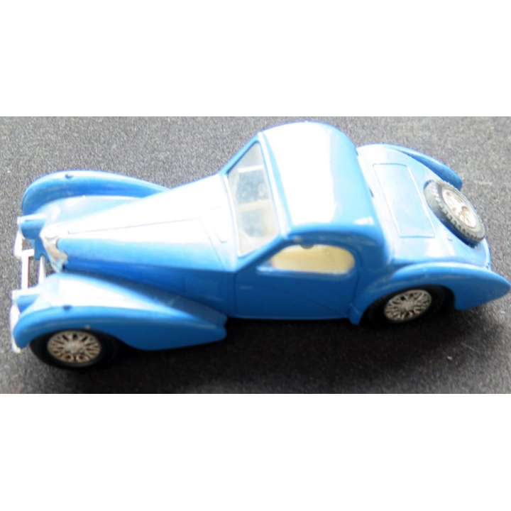 Bugatti 57 S Atalante 1939 de Solido 1/43° n° 88 579