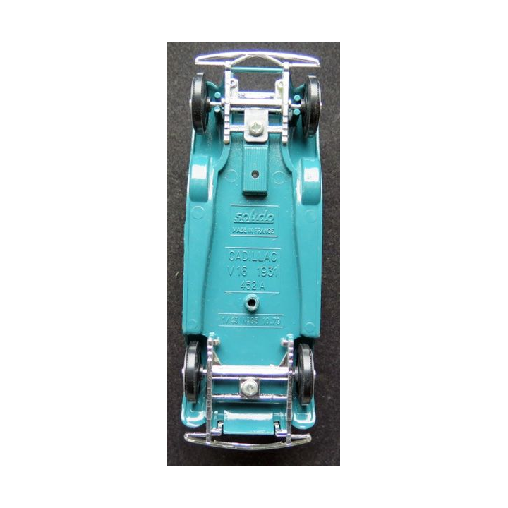 Cadillac V 16 1951 452 A de Solido 1/43° 10 79 n° 85