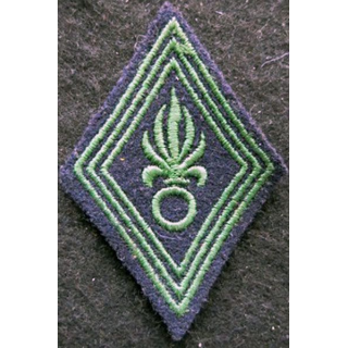 LOSANGE DE BRAS MODÈLE 45 : Ecusson modèle troupe Légion Etrangère (variante vert foncé))