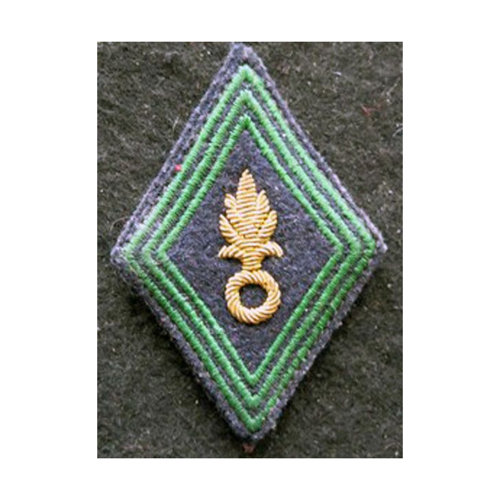 LOSANGE DE BRAS MODÈLE 45 : Ecusson modèle officier Légion Etrangère en cannetille or