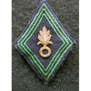 LOSANGE DE BRAS MODÈLE 45 : Ecusson modèle officier Légion Etrangère en cannetille or
