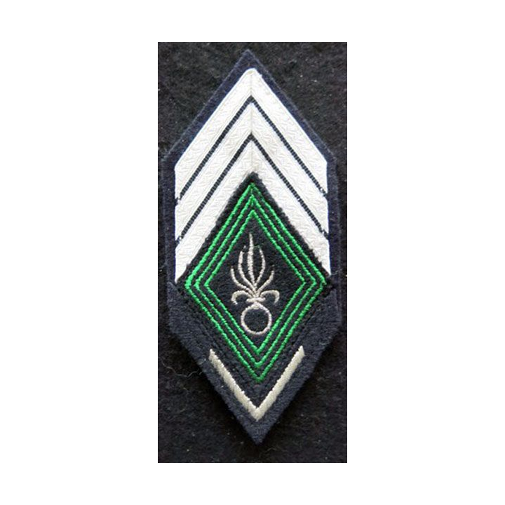 LOSANGE DE BRAS MODÈLE 45 : Ecusson modèle pour sergent chef de la  Légion Etrangère (cavalerie)