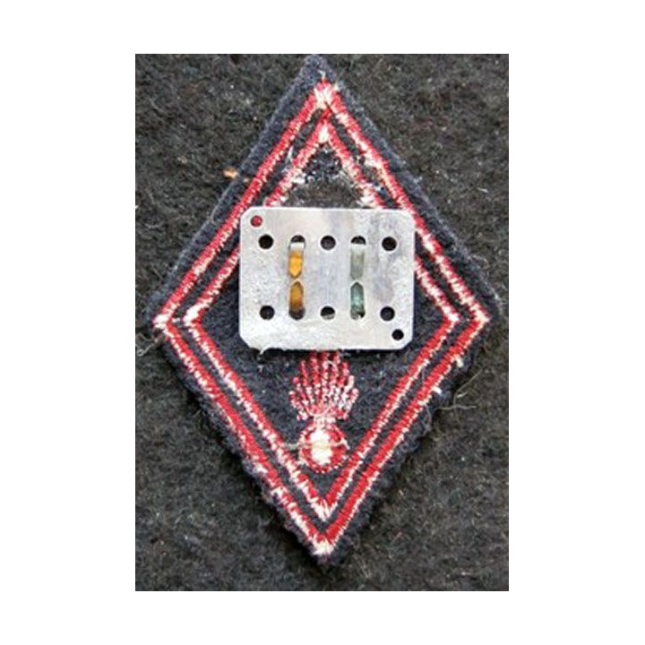 LOSANGE DE BRAS MODÈLE 45 : modèle troupe 94° régiment d'infanterie (ancien 1959))
