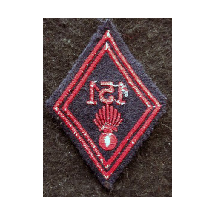 LOSANGE DE BRAS MODÈLE 45 : modèle troupe 151° régiment d'infanterie