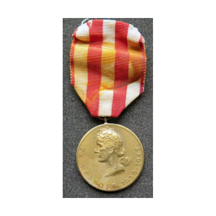 TCHECOSLOVAQUIE : médaille commémorative de la deuxième révolution en bronze