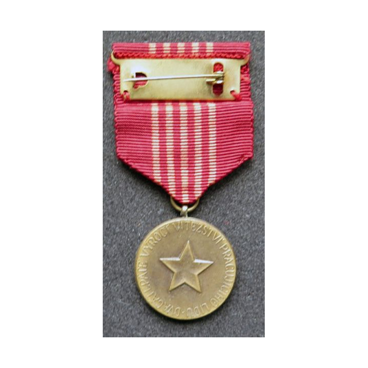  médaille commémorative tchèque du 25° anniversaire de la victoire