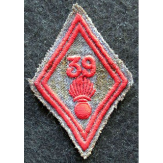 LOSANGE DE BRAS MODÈLE 45 : modèle troupe 39° régiment d'infanterie période AFN