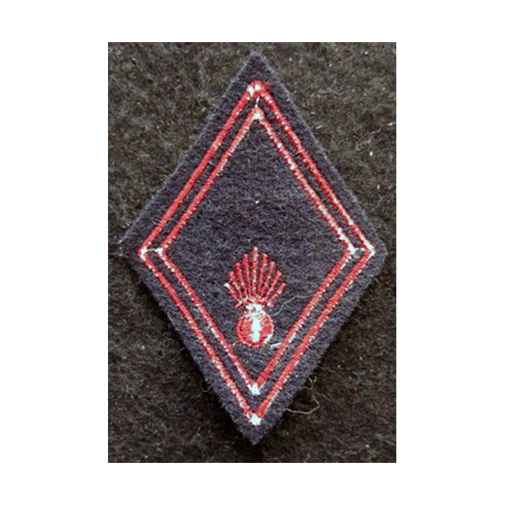 LOSANGE DE BRAS MODÈLE 45 : modèle  troupe mobilisation infanterie en attente de plaque métallique pour le numéro