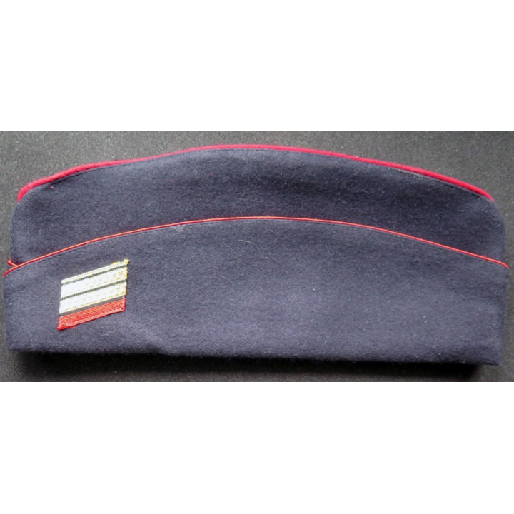 Calot de caporal chef d infanterie métropolitaine feutre de taille 57 